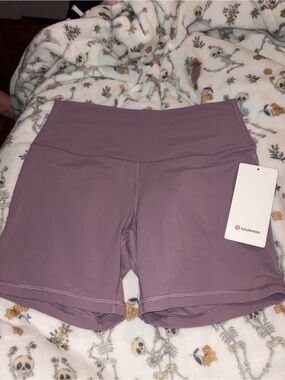 NWT Lululemon Women's size 12 Mauve High-Rise Athletic Shorts